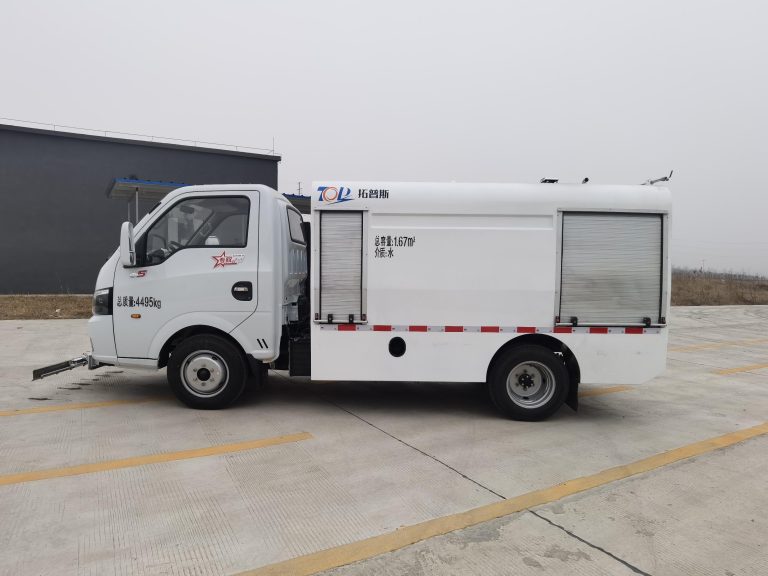 4.5-ton high-temperature, high-pressure cleaning and sweeping vehicle
