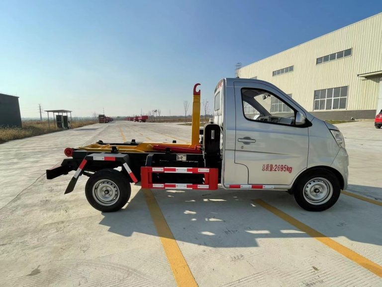 3-ton detachable garbage truck