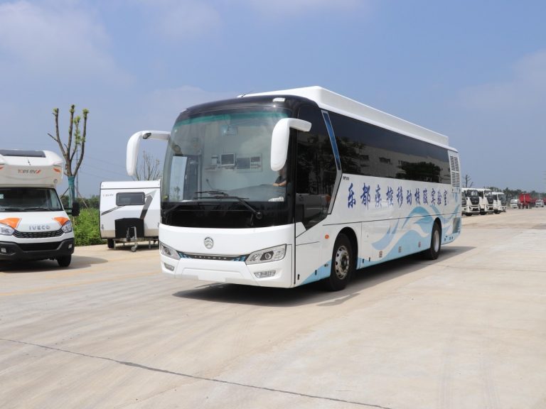 12-meter medical examination vehicle